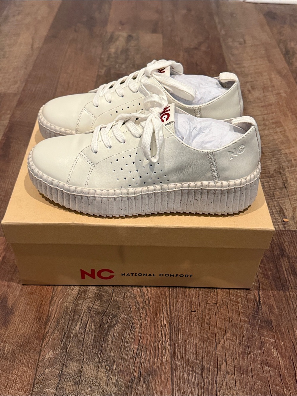 WOMENS NATIONAL COMFORT SHOE
